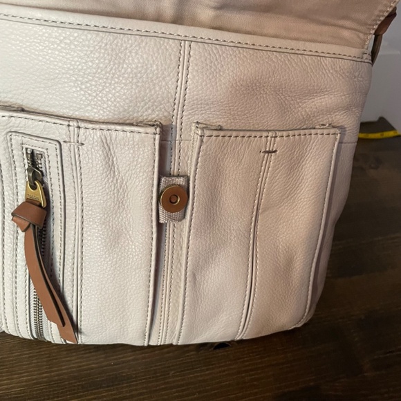Fossil Morgan Leather Crossbody Bag - Picture 11 of 15